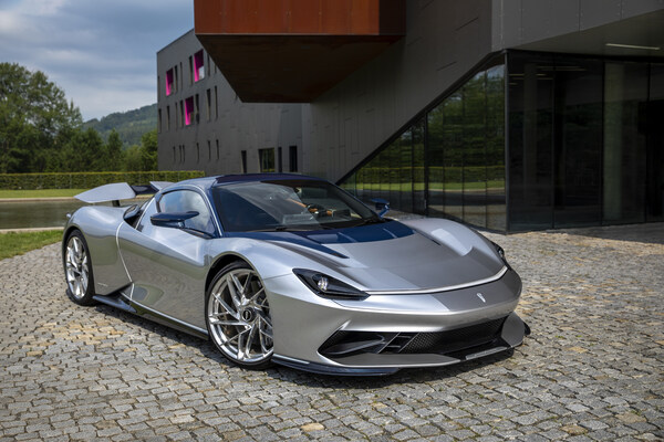 捷克共和國(guó)的el Automobili Pininfarina Battista 1